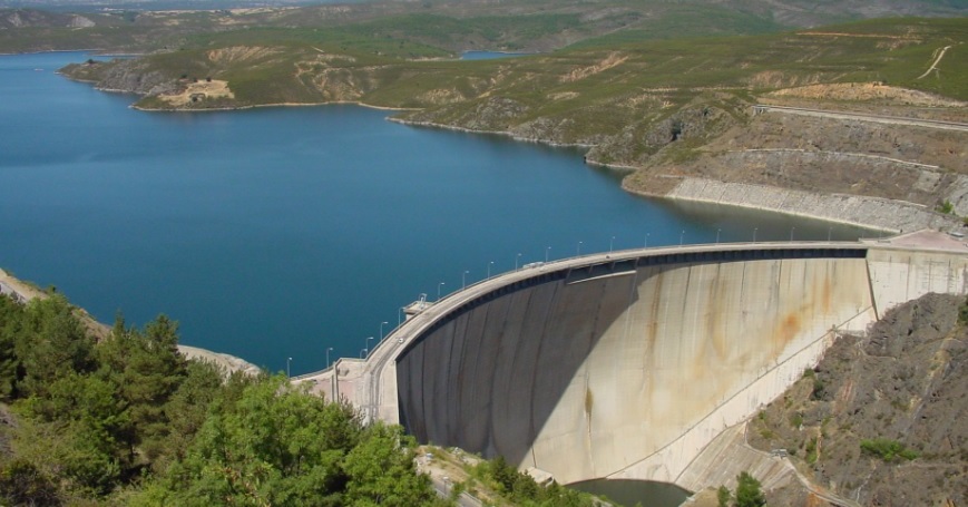 Presa del pantano de El Atazar